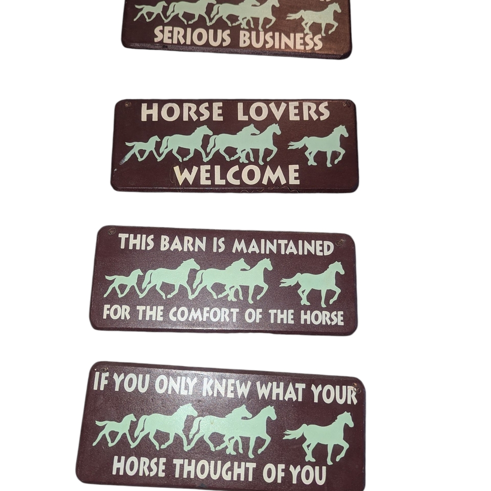 🛍️Horse Lovers Welcome Sign Set Of Four - Brown and White